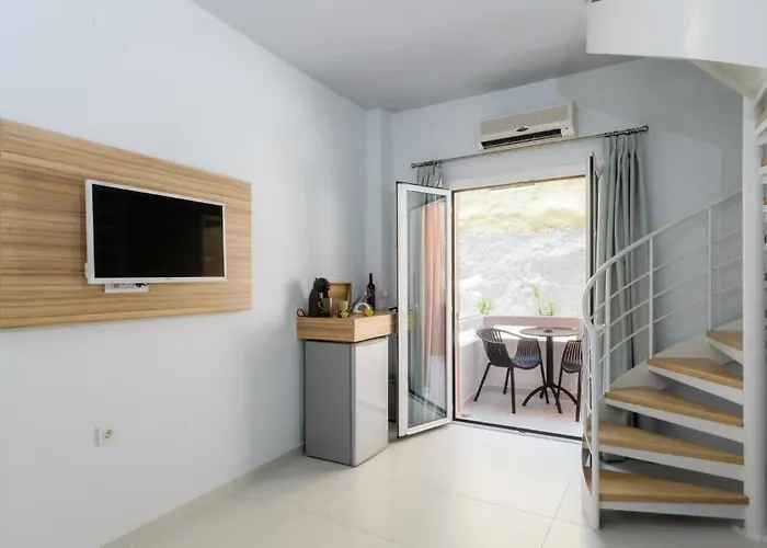 Notus Chania Crete 3* חאניה